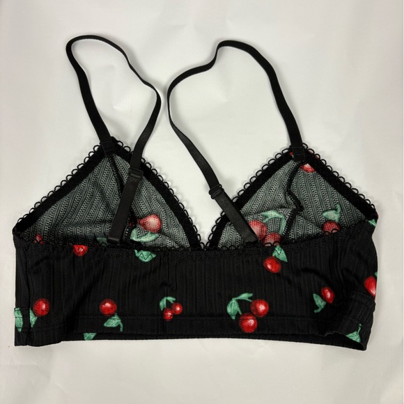 New boutique cherry sleep set size XS - Picture 6 of 6